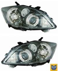 Фара Toyota Auris 2010-2012